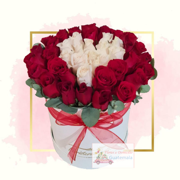 Arreglos florales en caja blanca