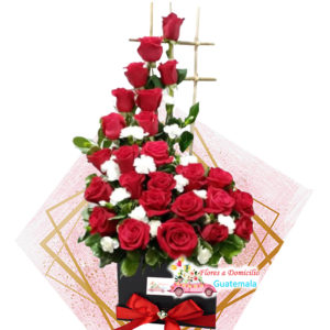 Arreglos florales con rosas rojas