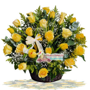 Canasta floral de rosas amarillas