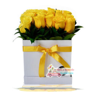Caja de rosas amarillas